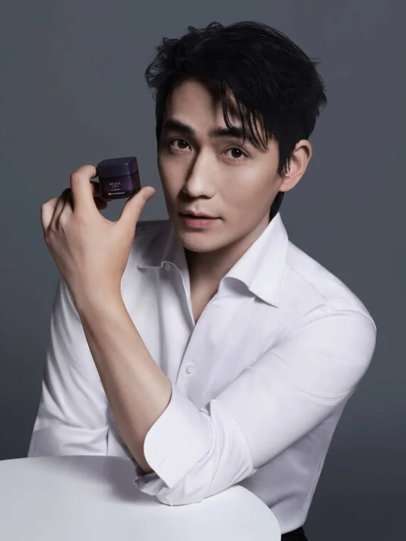 首席编剧张明远